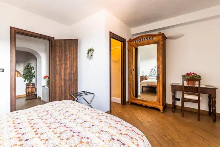 Bed & Breakfast L'Erica Finale Ligure Exterior photo