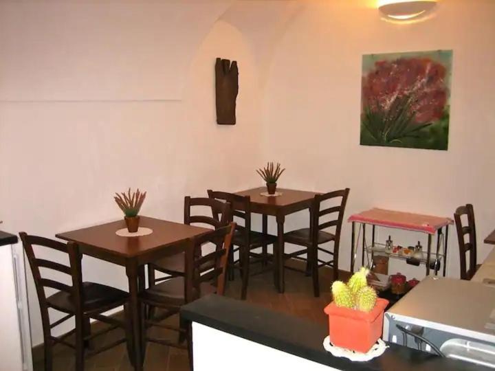 Bed & Breakfast L'Erica Finale Ligure Exterior photo